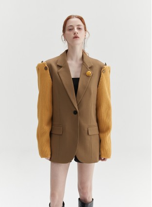 KNIT SLEEVE BLAZER (TAN)