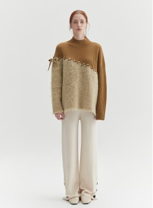 SINGER BOWTIE KNIT (CAMEL)