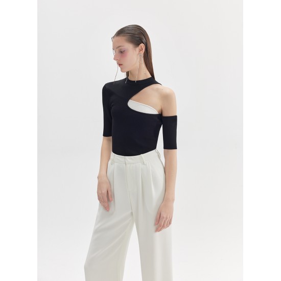 CUTOUT KNIT TOP (BLACK)