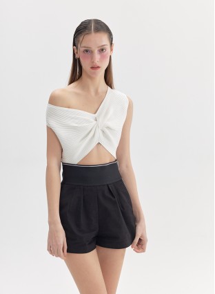 JAZ KNIT TOP (WHITE AND BLACK)