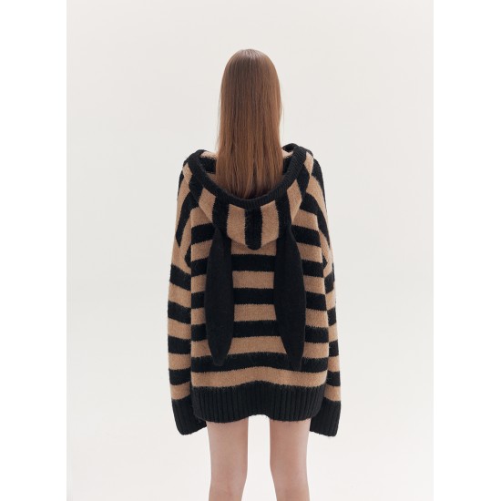 BUNNY EAR SWEATER (CAMEL AND BLACK)